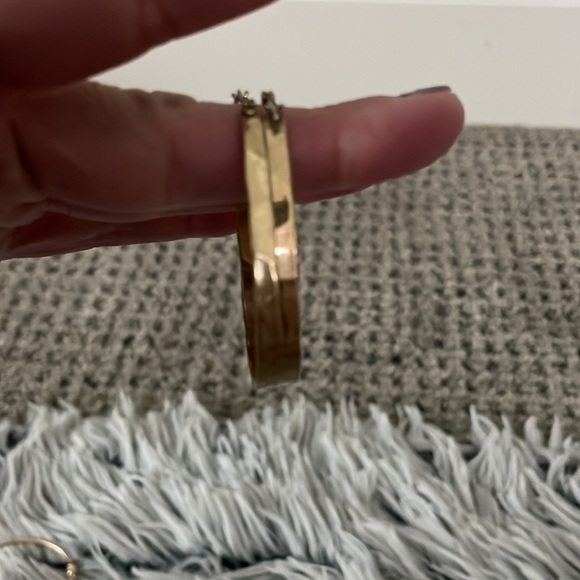 GOLD Jewelry Bundle - Picture 3 of 6